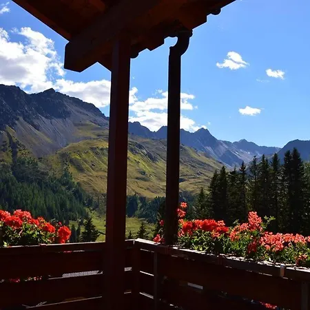 Tschuggenweg 14 דירה *