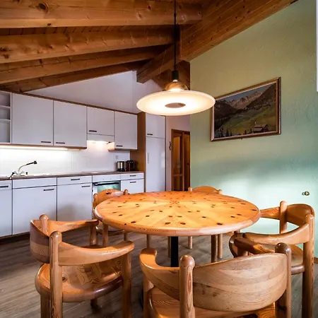 דירה Tschuggenweg 14