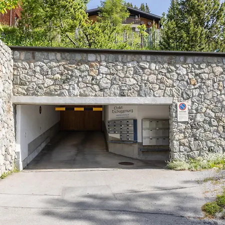 Tschuggenweg 14 公寓